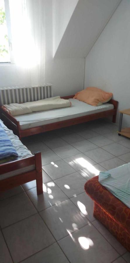 陶波尔曹 Pihenes A Malomtonal Privat Berlemeny旅馆 外观 照片