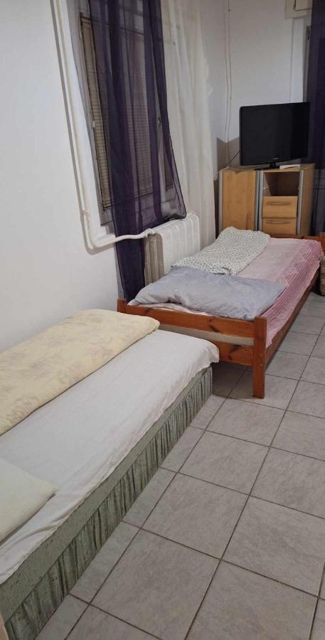 陶波尔曹 Pihenes A Malomtonal Privat Berlemeny旅馆 外观 照片